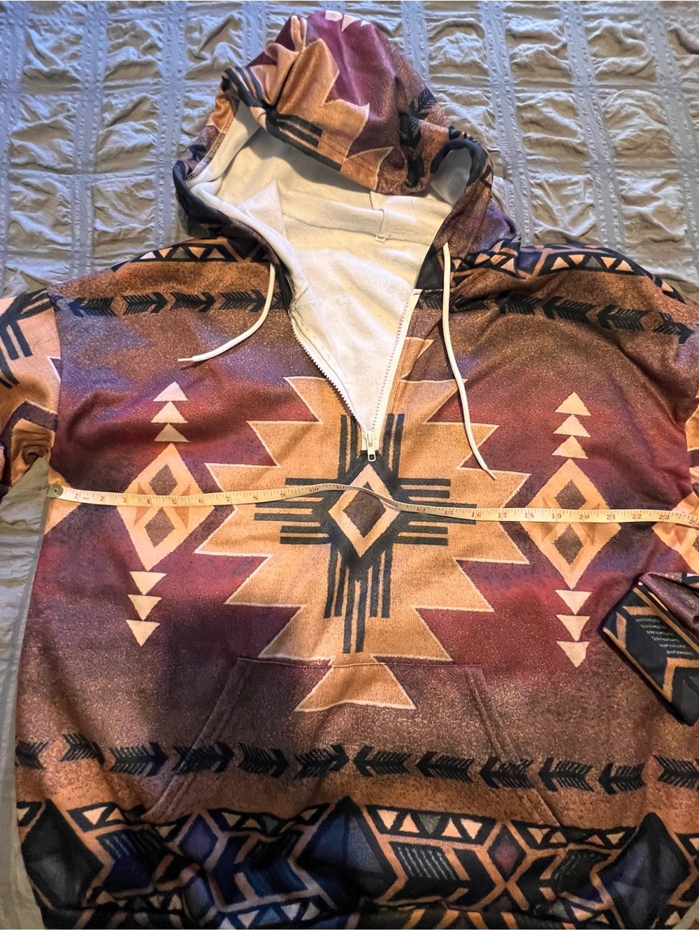 Southwestern Print Hooded Pullover in Burgundy and Tan